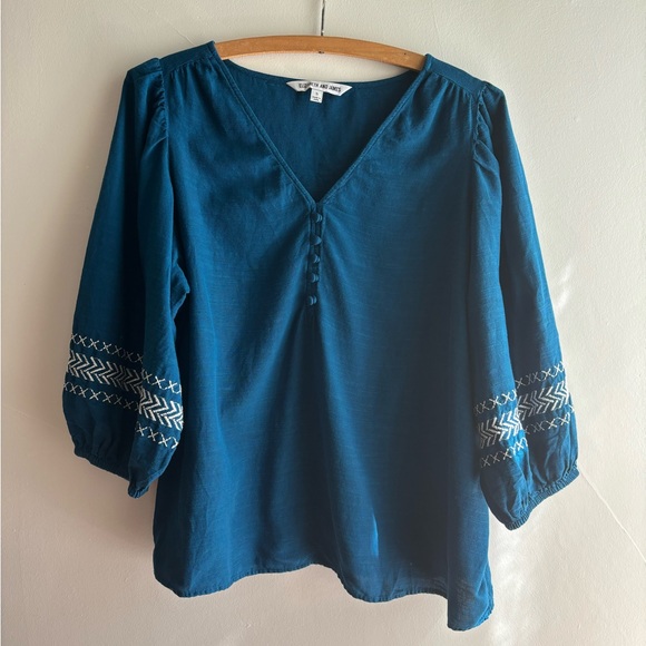 Elizabeth and James Peasant Blouse - Picture 1 of 5
